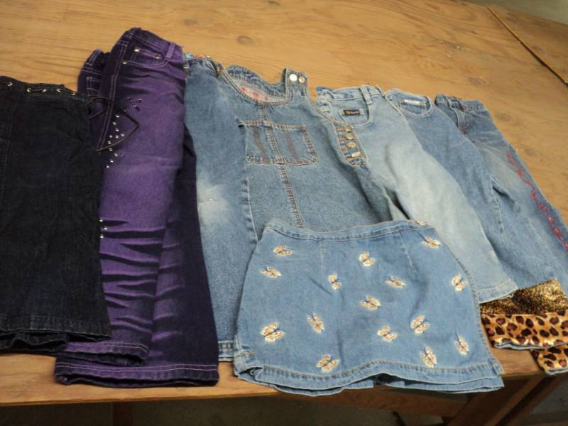 8 Pairs, size 6X Girls Jeans, Capri...