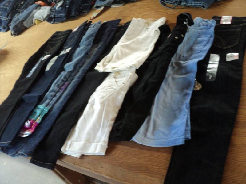 10 Pairs, size 7 Girls Jeans, Capri...