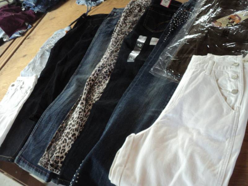 10 Pairs, size 10 Girls Jeans, Capr...