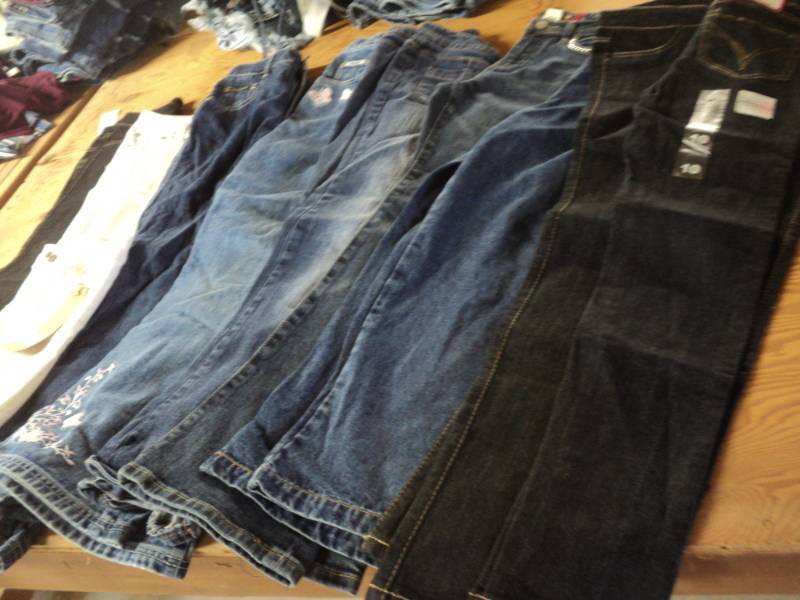 10 Pairs, size 10 Girls Jeans, Capr...