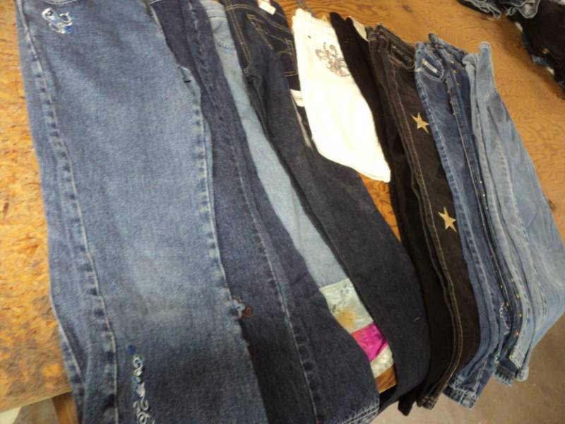 10 Pairs, size 12 Girls Jeans, Capr...