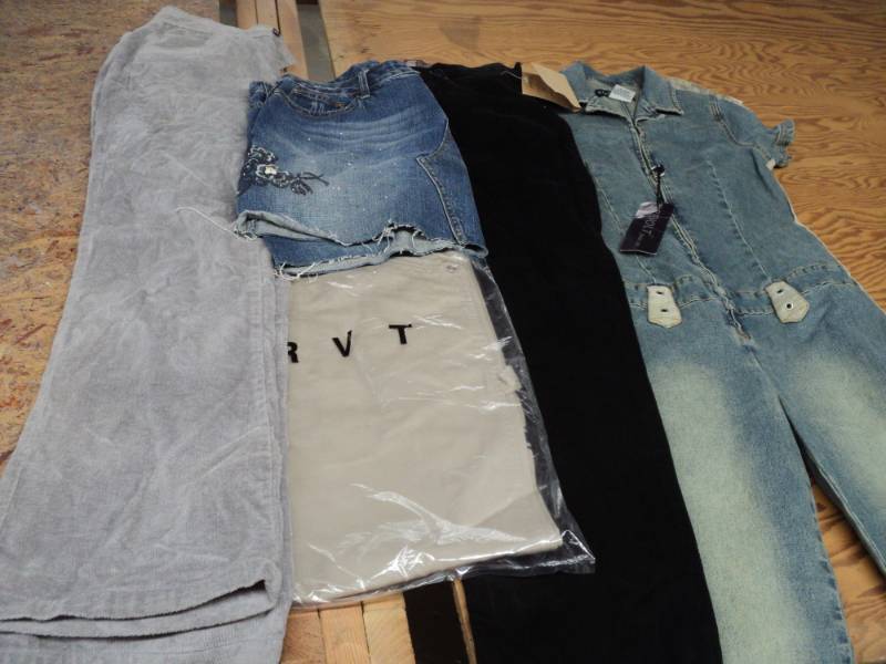 5 Pairs, Size 10 Ladies Jeans...