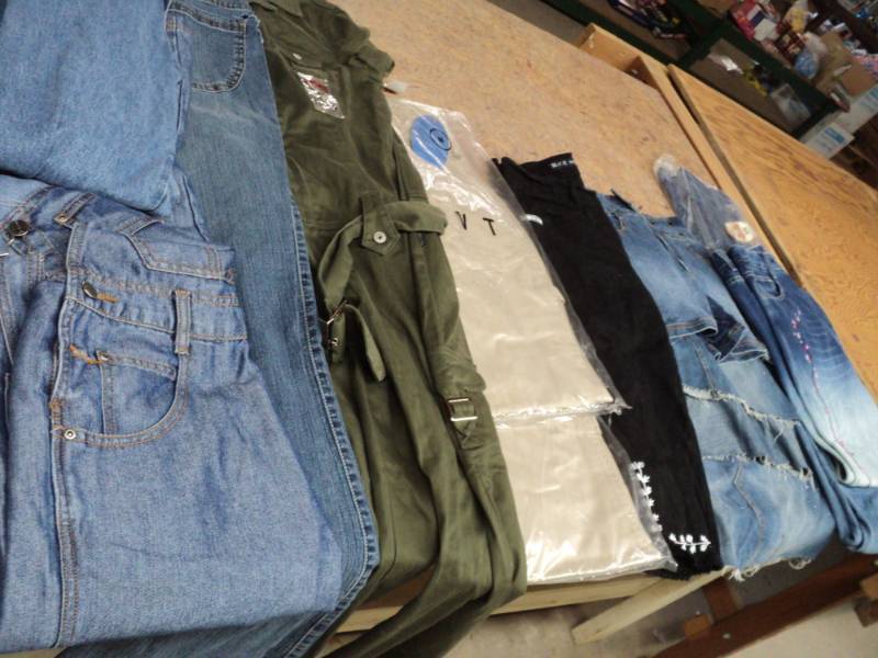 14 Pairs, Size 1112 Junior Jeans...