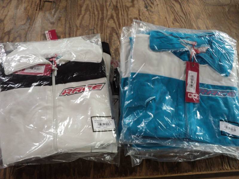 20 Mens Size M Shirts...
