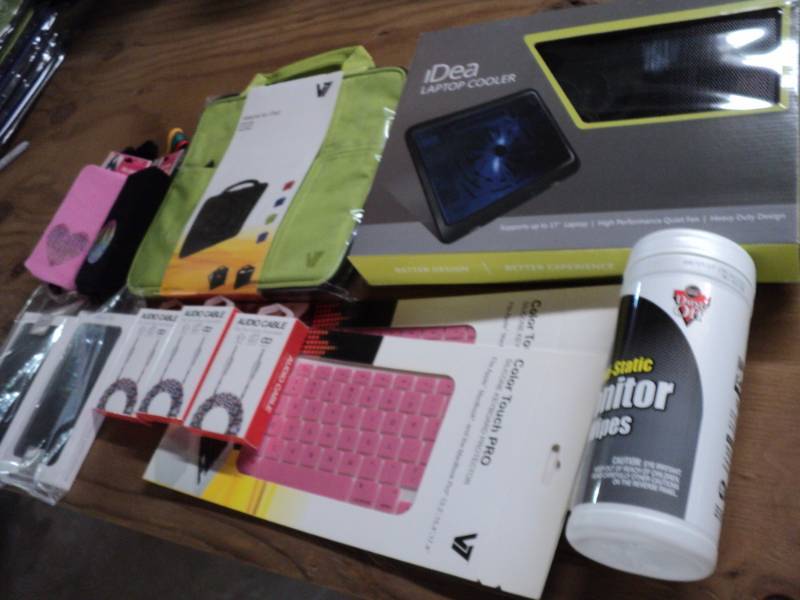 Lot of Electronic Accessories see ...