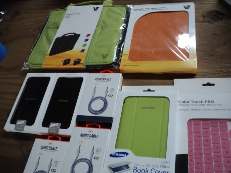 Lot of Electronic Accessories see ...