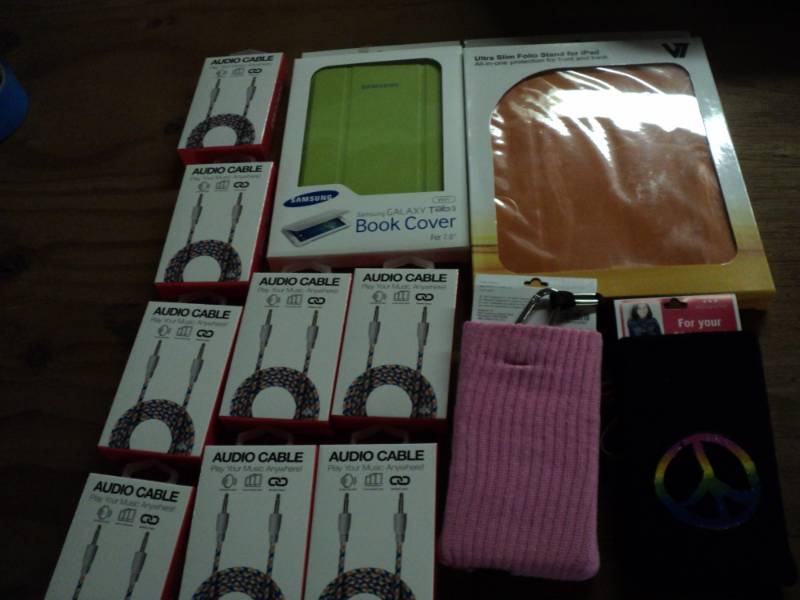 Lot of Electronic Accessories see ...