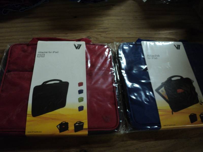 2 Attache bags for Ipad...
