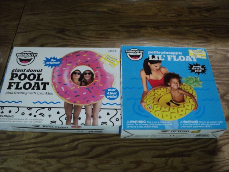 Giant Donut Pool Float and Petite P...