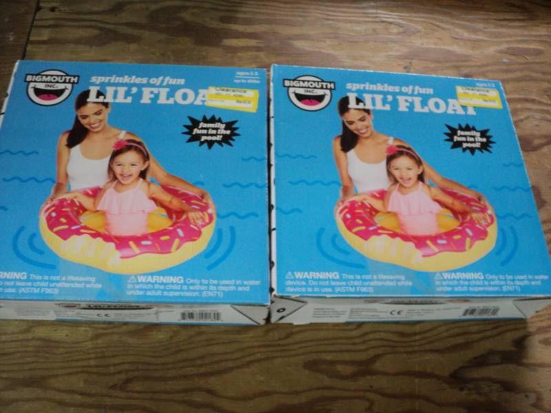 2 Lil Floats...