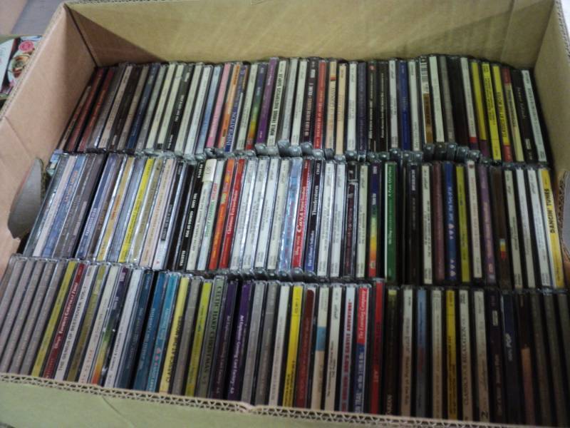 Lot of 130 CDs ...