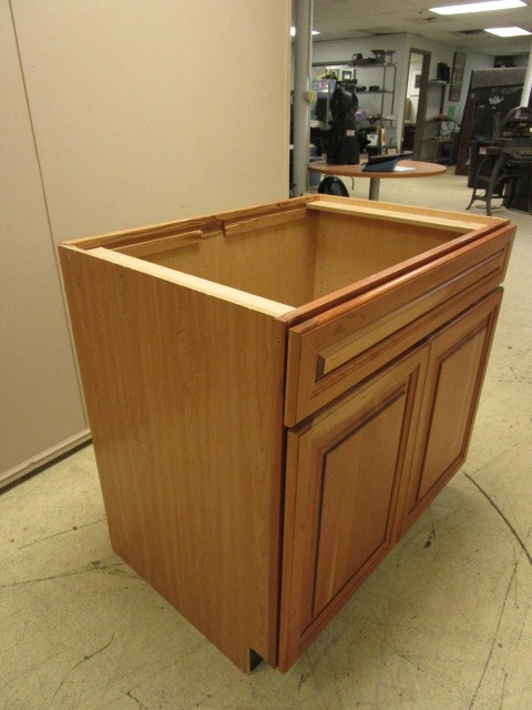 BASE CABINET