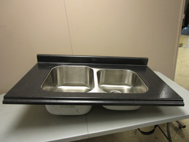 KITCHEN SINK WITH COUNTER TOP