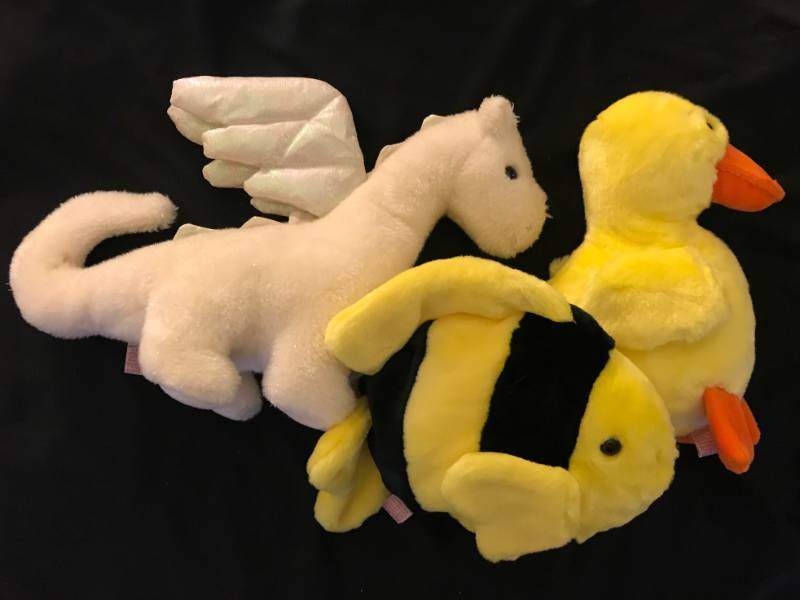 lot 18 image: TY Beanie Buddies Bubbles, Magic and Quackers