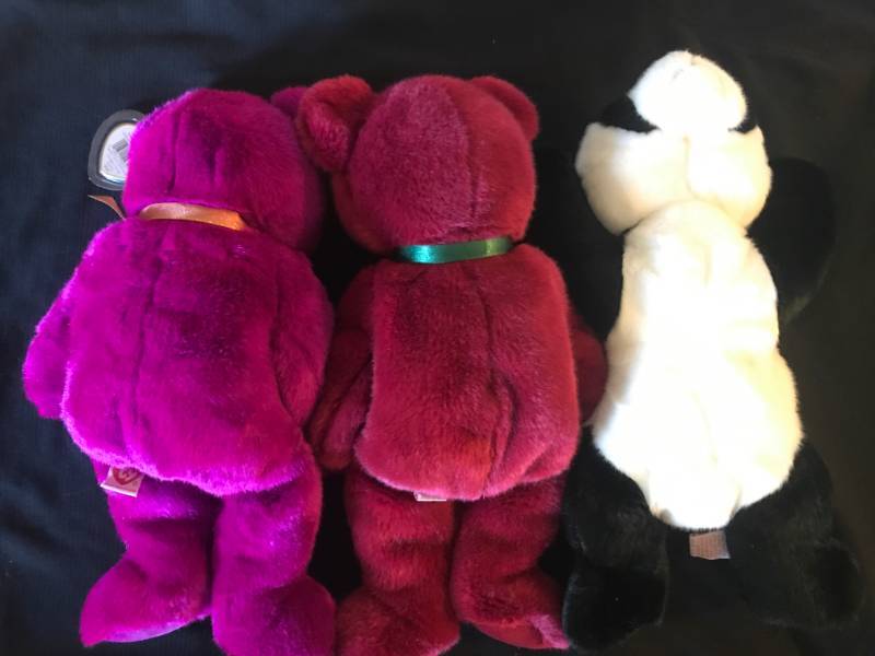 lot 30 image: TY Beanie Buddies Millennium, Teddy and Peking