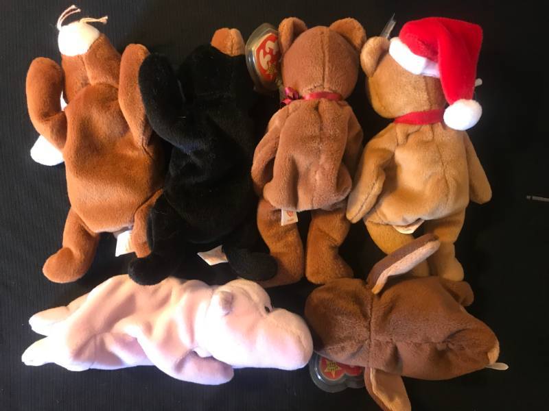 lot 39 image: RARE TY Beanie Babies Ears, Blackie, Teddy, 1997 Teddy, Happy and Hoot