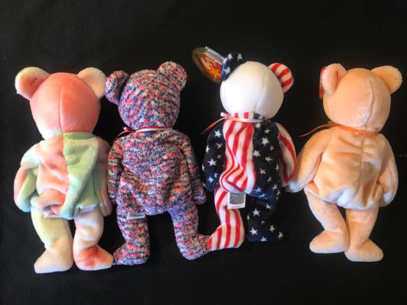 lot 44 image: TY Beanie Babies Peace, USA, Spangle and Dearest
