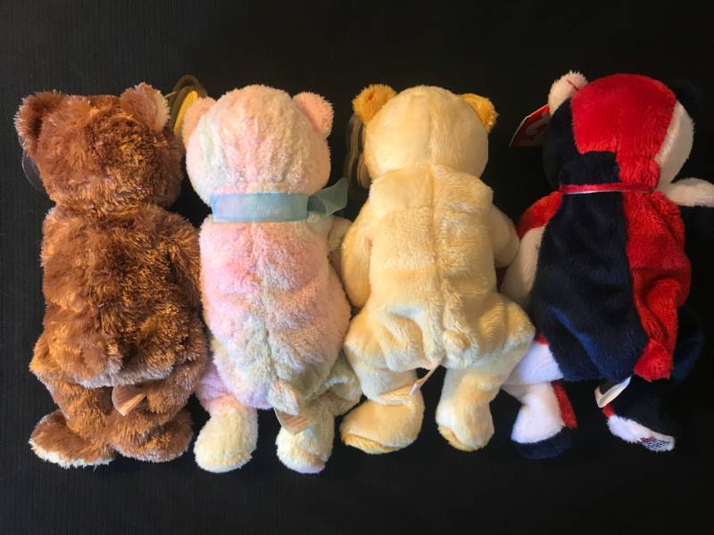 lot 54 image: TY Beanie Babies Old Timer, Mellow, Cornbread and Patriot