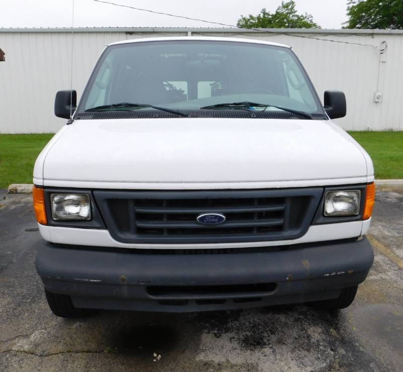 2005 Ford E250 Econoline Van #2 | Herc-U-Lift Milwaukee ... 2005 Ford E250 Econoline Van #2 | Herc-U-Lift Milwaukee ...
