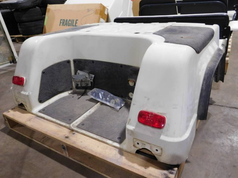 lot 18 image: ParCar Rear Hood Assembly with Windshield