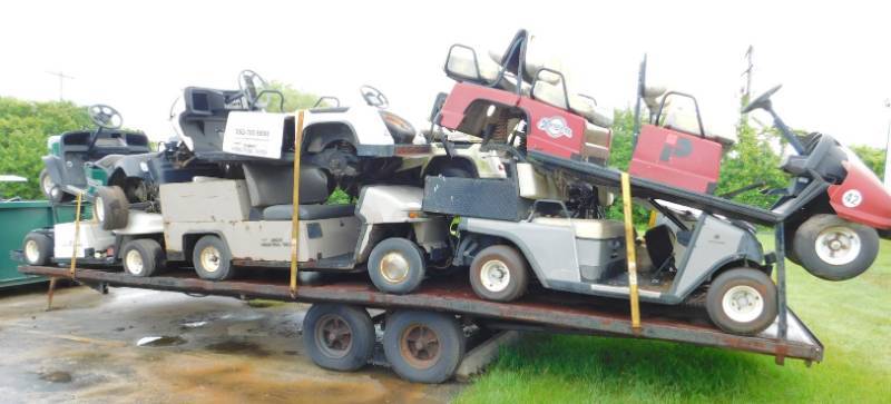 lot 30 image: Large Lot of Golf Carts for Parts