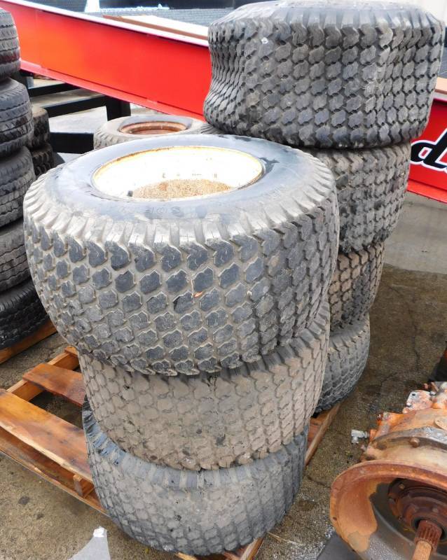 lot 39 image: Misc. Pallet of Utility Cart Tires