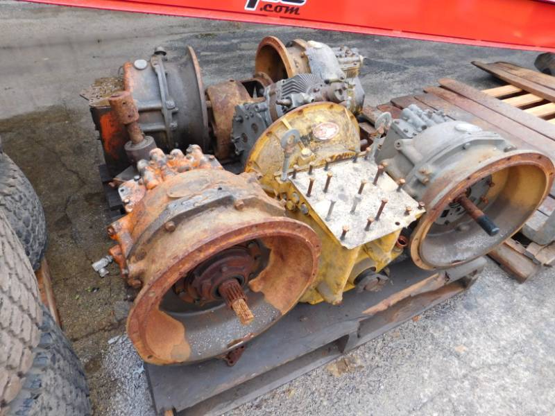 lot 46 image: Used Borg-Worner Transmissions