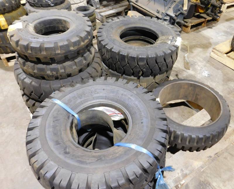 lot 68 image: Pallet of Used Forklift Tires #2