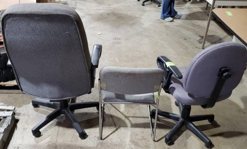 lot 105 image: Misc. Lot of Office Furniture