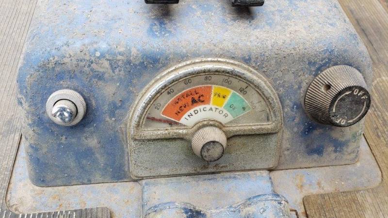 lot 116 image: AC Spark Plug Cleaner Tester