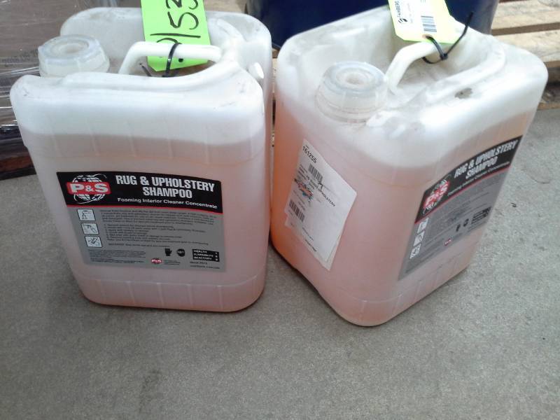 lot 532 image: 2 Pails of P&S Professional Detail Products Rug and Upholstery Shampoo Foaming Interior Cleaner Concentrate 5-Gallon