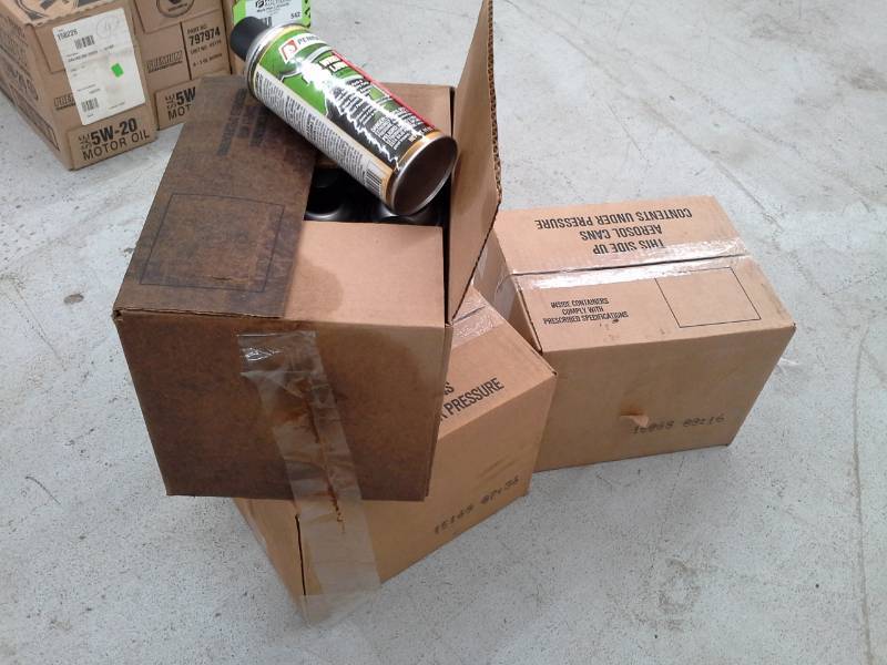 lot 543 image: 3 Cases of Penray PR-3 Wrench-Eze and Lubricant 11oz.