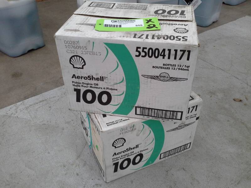 lot 555 image: 2 Cases of AeroShell Poiston Engine Oil 100 1-Quart