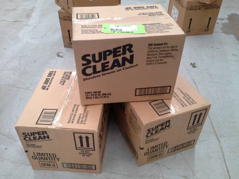 lot 578 image: 3 Cases of Super Clean Degreaser 1-Quart Spray Bottles