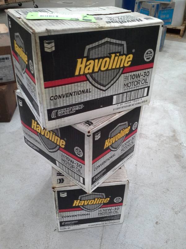 lot 595 image: 3 Cases of Havoline SAE 10W-30 Conventional Motor Oil 1-Quart