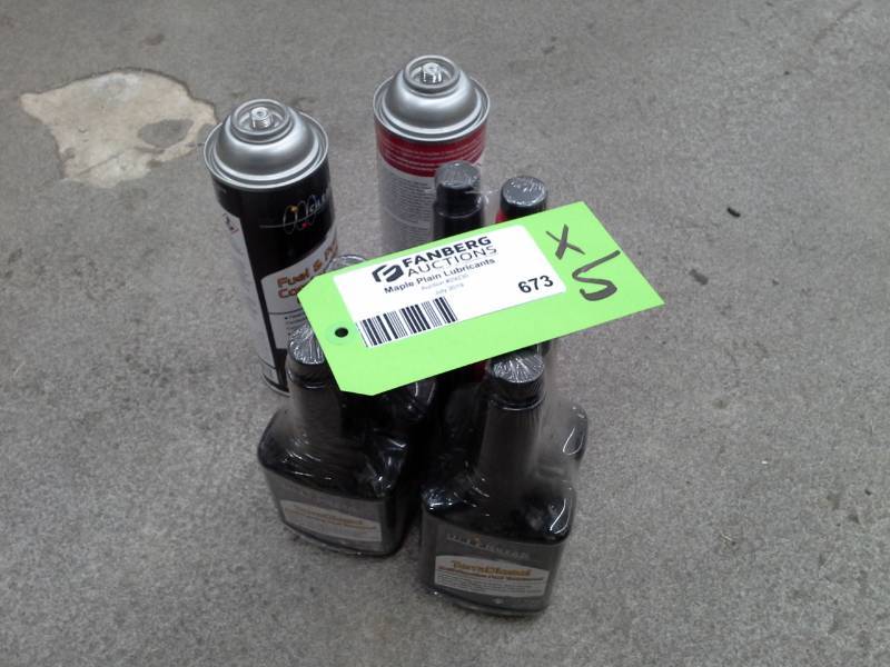 lot 673 image: 5 Bottles of Terra Clean Fuel Injector Cleaner, Fuel Cleaner, Synthetic Multi Vehicle, TerraDiesel