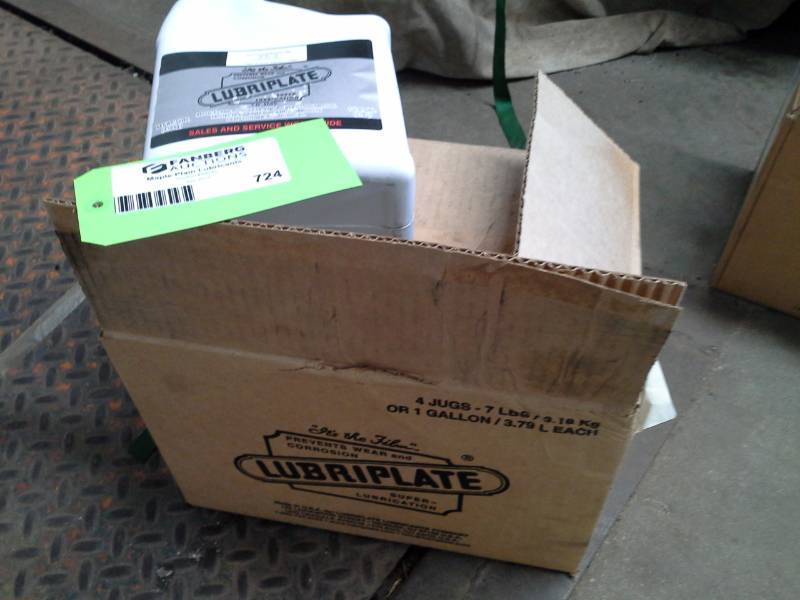 lot 724 image: One Case of Lubriplate Air Compressor Oil AC-4 1-Gallon