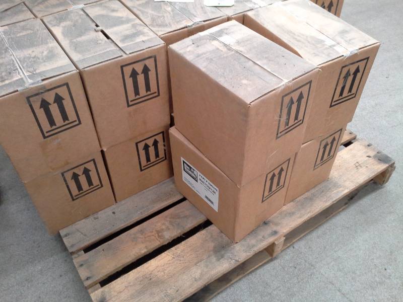 lot 751 image: 6 Cases of Blue Mountain Professional Brake System Flush 64oz.