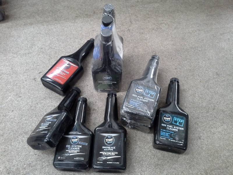lot 762 image: 6 Bottles of TrueBrand Miscellaneous Engine Cleaners