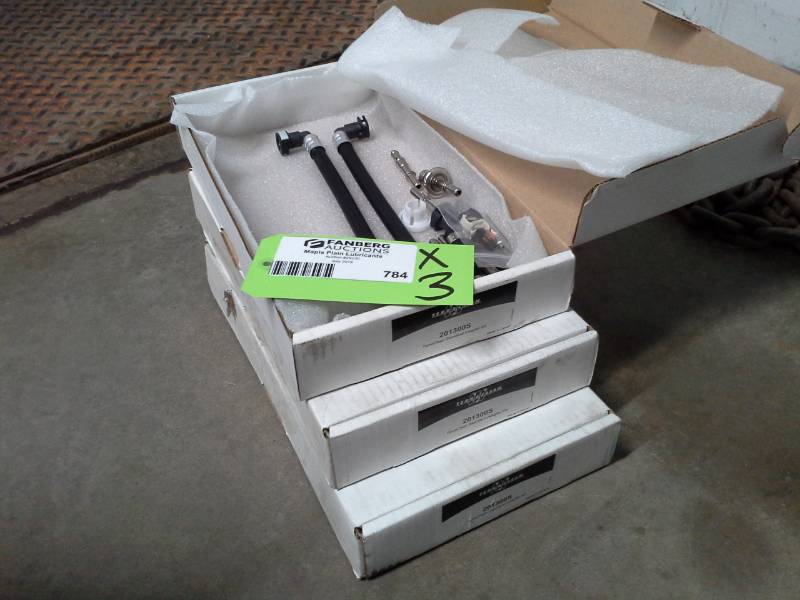 lot 784 image: 3 Terra Clean 201300S TerraClean Standard Adapter Kits