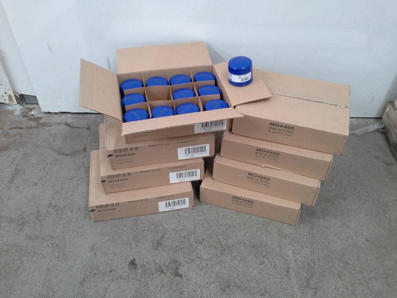 lot 787 image: 8 Cases of Mobil Oil Filters M04460
