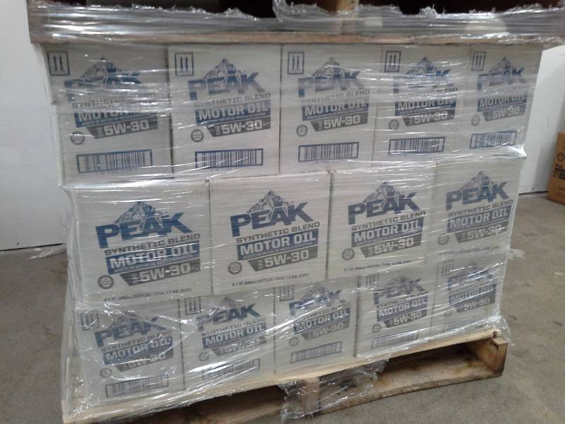 lot 799 image: 12 Cases of Peak SAE 5W-30 Synthetic Blend Motor Oil 1-Quart