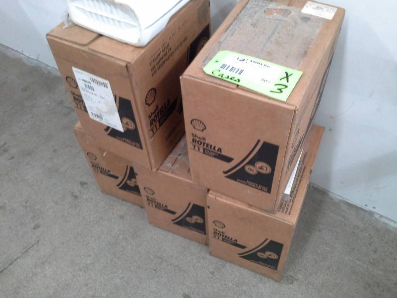 lot 802 image: 3 Cases of Shell Rotella T1 Straight Grade SAE 40 Heavy Duty Diesel Oil 1-Gallon