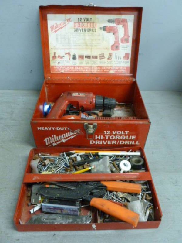 lot 4 image: Cordless Drill