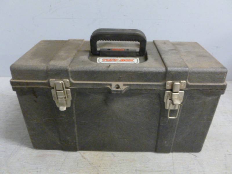 lot 30 image: Toolbox