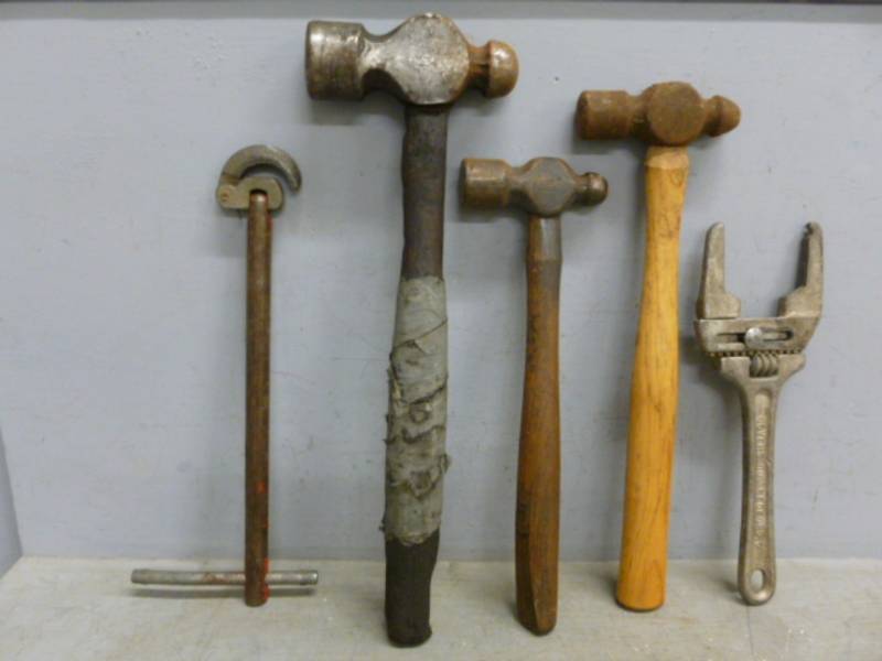 lot 52 image: Tools