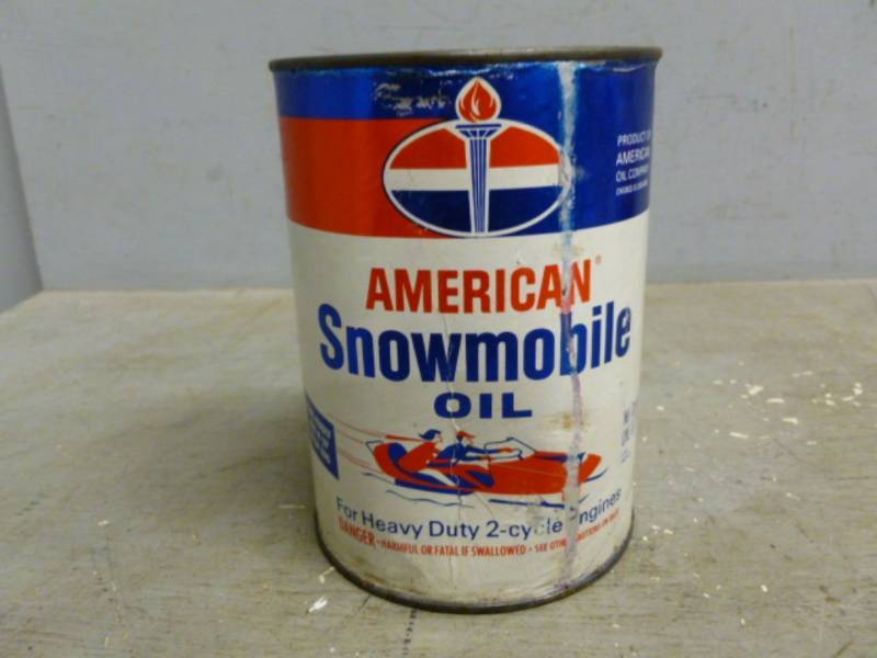 lot 60 image: Vintage Oil Can