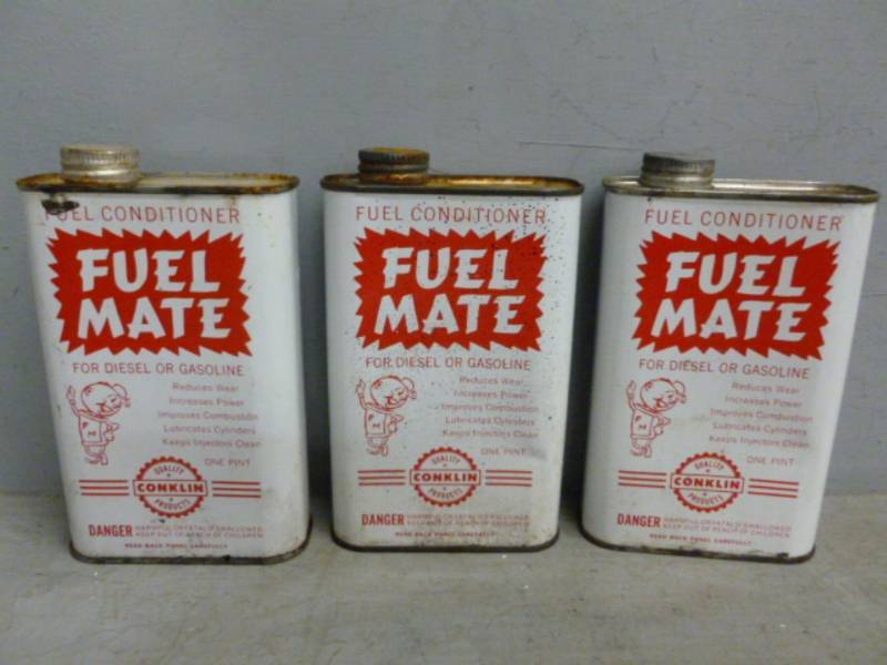 lot 63 image: Vintage Oil Cans