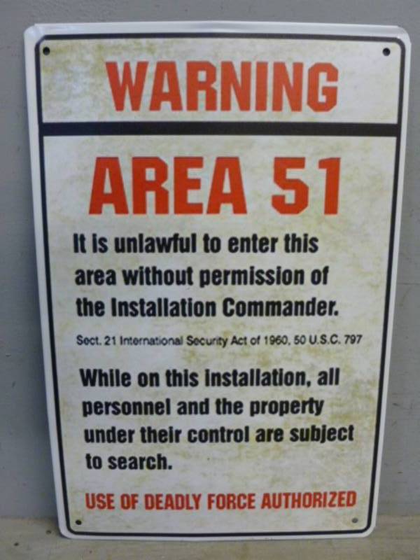 lot 100 image: Sign