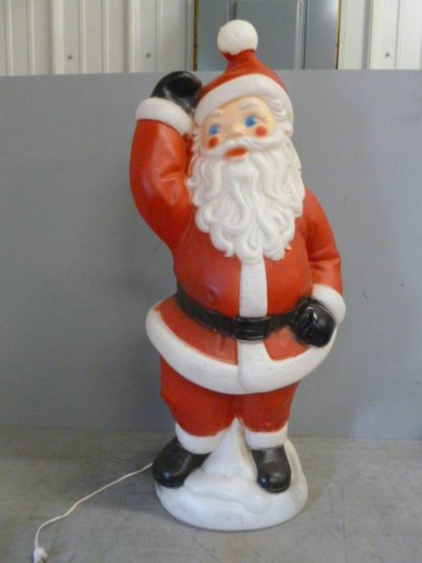 lot 150 image: Empire Blow Mold